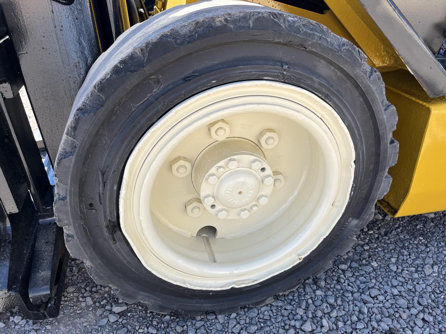 ./imagenes/INVOICE/2019/16967/MONTACARGAS A GAS  YALE GLPO060T (26).JPG